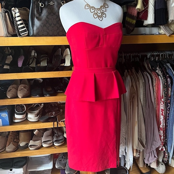 ⭐️BOGO FREE⭐️ NWOT BCBG MaxAzria Penelope Elegant Red Strapless Dress - Picture 12 of 12